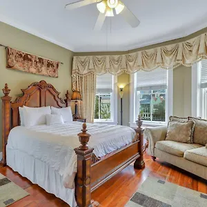 The Wright On Beautiful Jones Street Savannah